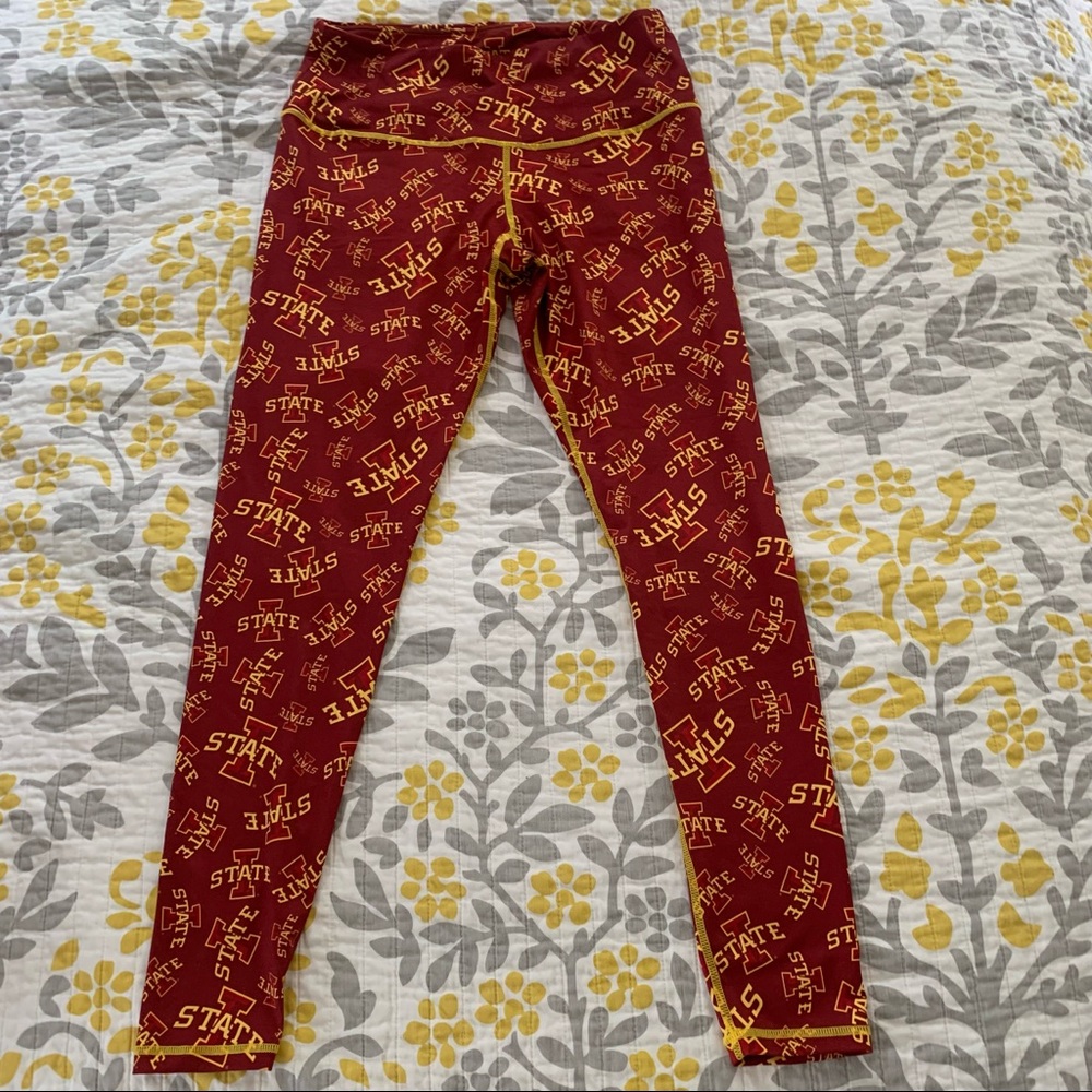 High-Rise Garnet & Gold Printed Leggings